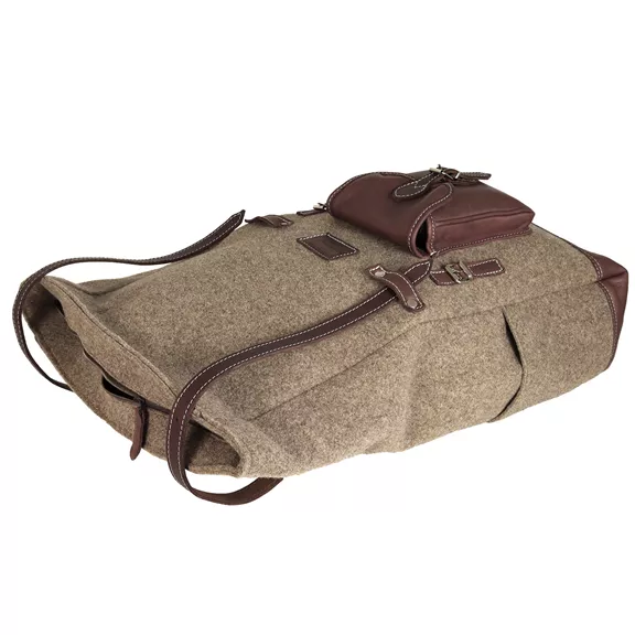 AKAH Rolltop hátizsák bivalybőrből és gyapjúfilcből 55x65 cm