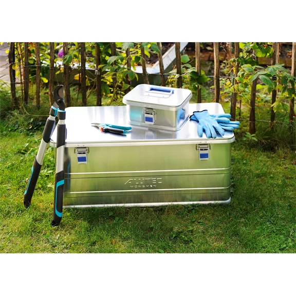 Alutec Comfort 153 Liter szállító doboz, HxSZxMa 1182 x 385 x 398 mm, 8,84 kg.