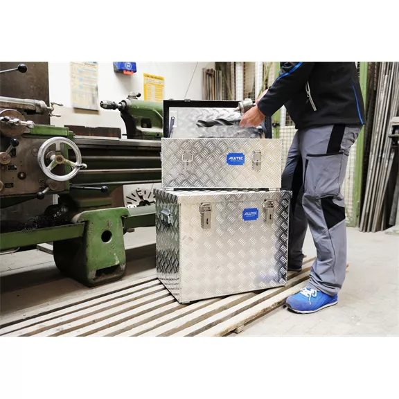 Alutec Szállítódoboz Extreme, 70 l, 522 x 375 x 420 mm, 8,6 kg