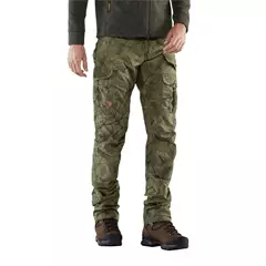 Fjällräven Barents Pro Hunting férfi vadásznadrág, green camo-deep forest, 52