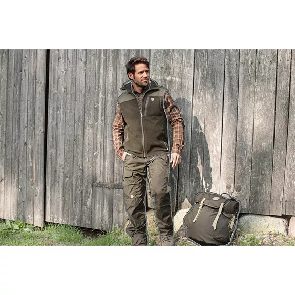 Fjällräven Buck Fleece Vest, sötétzöld, S