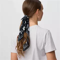 Fjällräven Fjällblomster Bandana kendő 50x50 cm, Dark Navy