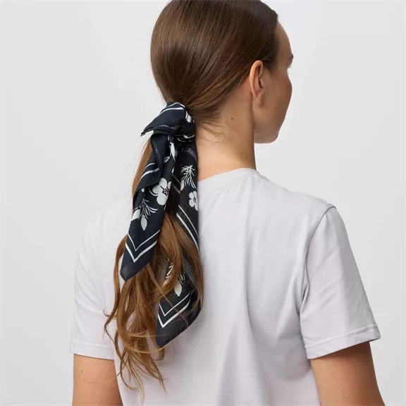 Fjällräven Fjällblomster Bandana kendő 50x50 cm, Dark Navy