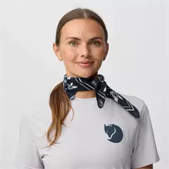 Fjällräven Fjällblomster Bandana kendő 50x50 cm, Dark Navy