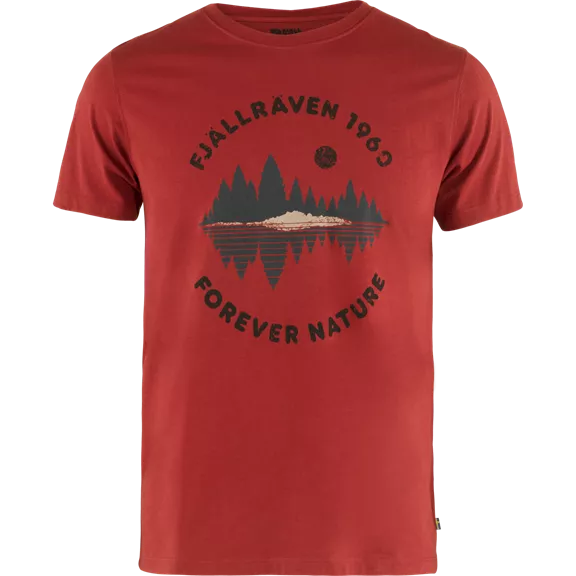 Fjällräven Forest Mirror férfi póló, Deep Red (325), S Fjällräven Forest Mirror férfi póló, Deep Red (325), S