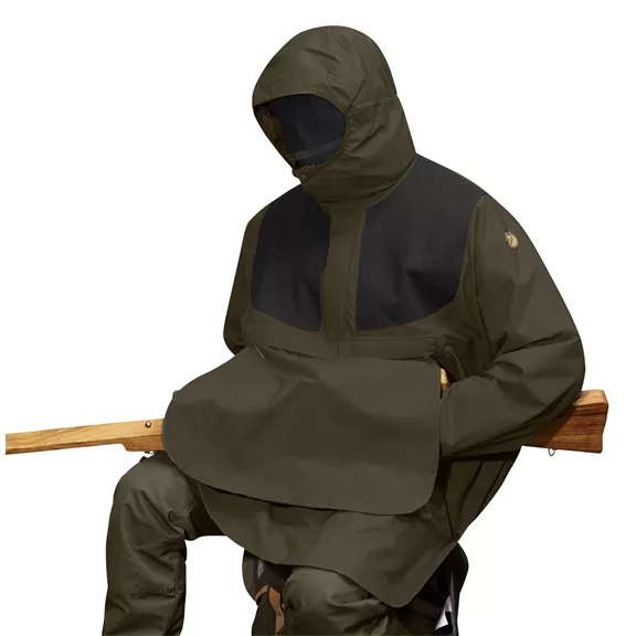 Fjällräven Hunting Eco-Shell poncho, sötét olajzöld/antracit S/M