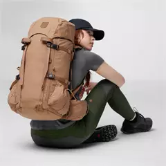 Fjällräven Kajka 35 hátizsák, Khaki Dust