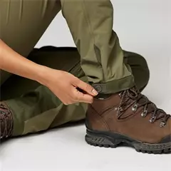 Fjällräven Keb Agile női túranadrág Laurel Green–Deep Forest 44/S Short