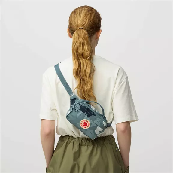 Fjällräven Känken Graphics Hip Pack 2 L övtáska 577-986 (Nimbus Blue-Hidden Animals)