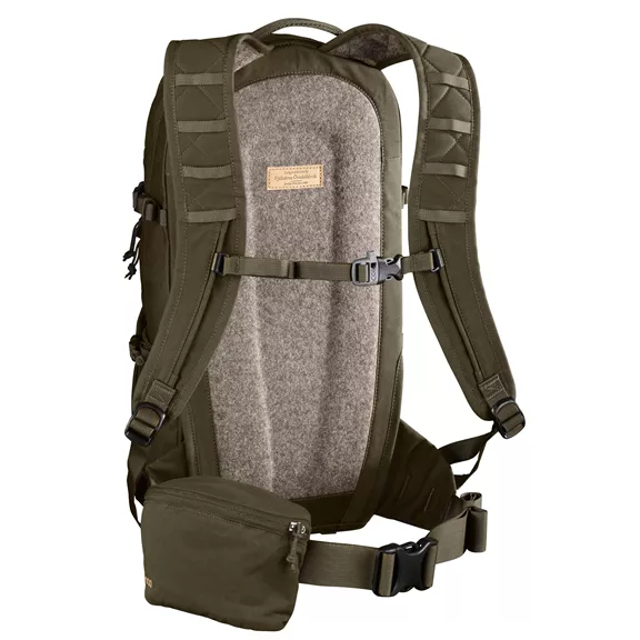 Fjällräven Lappland Hike 15 l hátizsák, 633-dark olive