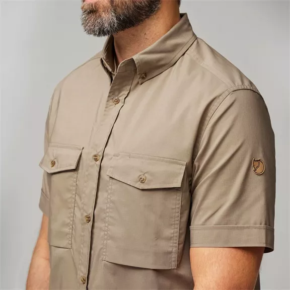 Fjällräven Övik Air Stretch rövid ujjú férfi ing, Suede Brown, M