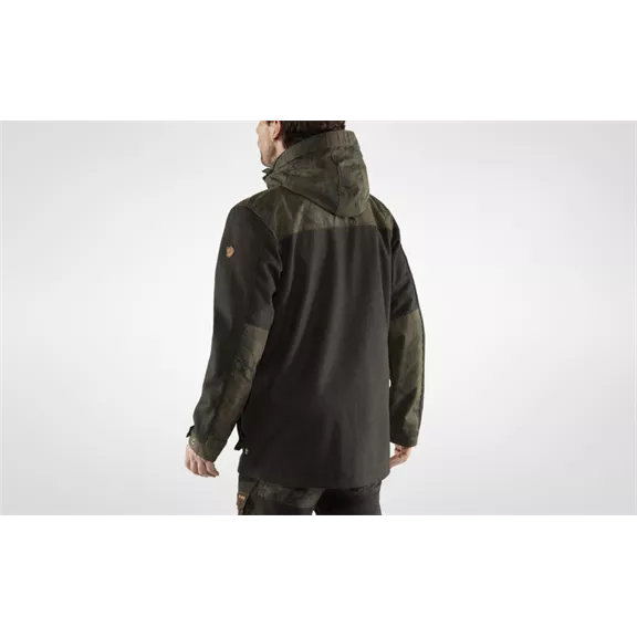 Fjällräven Värmland Wool ffi. vadászkabát, dark olive-dark olive camo (633-636), S