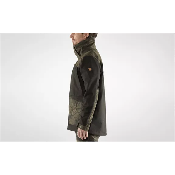Fjällräven Värmland Wool ffi. vadászkabát, dark olive-dark olive camo (633-636), S