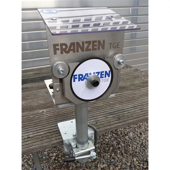 Franzen munkapad rögzítő állvány - fűrészlánc sorjátlanító TGE 2.0 Franzen munkapad rögzítő állvány - fűrészlánc sorjátlanító TGE 2.0