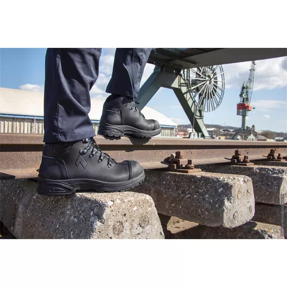 Haix Airpower XR26 Black GTX, munkavédelmi bakancs, 12.