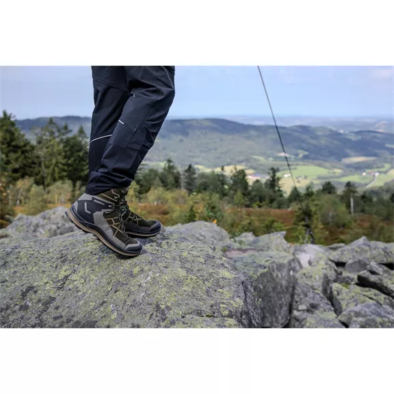 Haix Black Eagle Adventure 3.0 GTX mid, könnyű túrabakancs, khaki-rock, 42