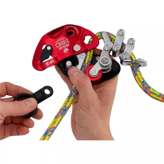 ISC Reflex famászó és ereszkedő eszköz