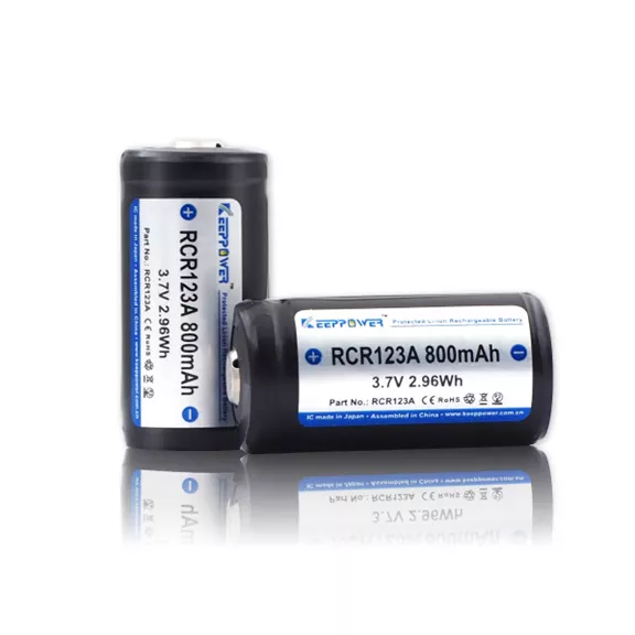 KeepPower CR123 3,7V 800mAh Li-ion akkumulátor védelemmel 31mm