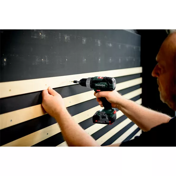 METABO BS 18 L Set Akkus fúrócsavarozó