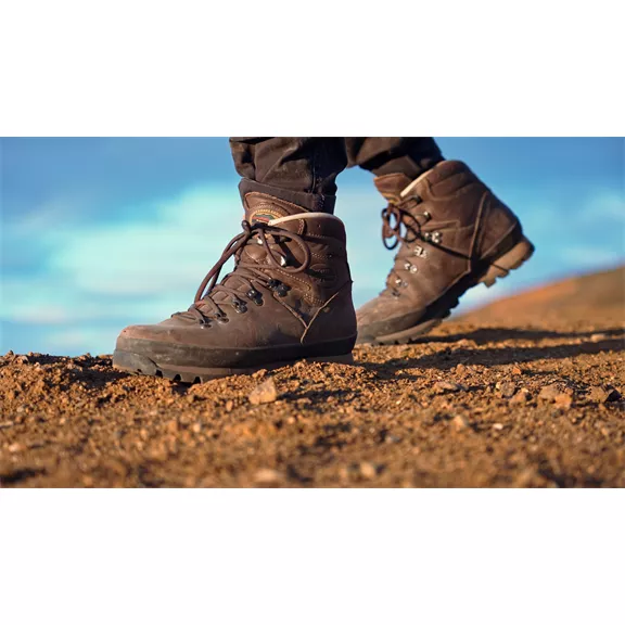 Meindl Borneo 2 MFS bakancs, barna-nugát, 7 (41)