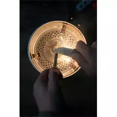 Morakniv Eldris kés tűzgyújtóval, piros