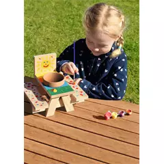 Moses piknikasztal mókusoknak