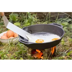 Petromax Öntöttvas serpenyő két füllel, 25 cm