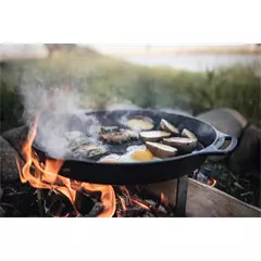 Petromax Öntöttvas serpenyő két füllel, 40 cm