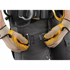 Petzl Astro Bod Fast testheveder, méret: 1, 165–185 cm.