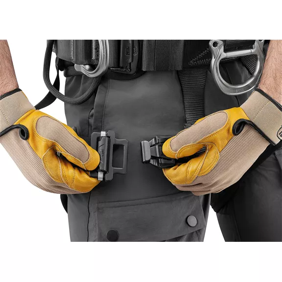 Petzl Avao Fast teljes testheveder, méret 1, méret 165–185 cm.