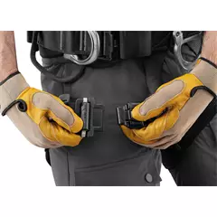 Petzl  Avao Sit Fast ipari alpin beülő heveder, méret, 1, derék:  70–93 cm.