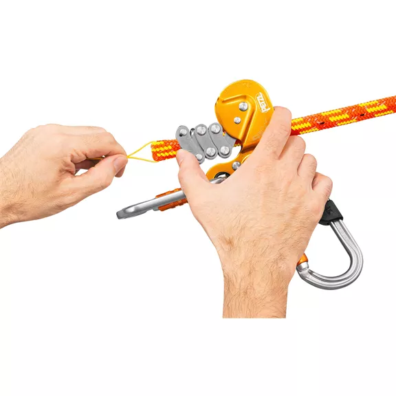 Petzl Control famászó kötél, 12,5 mm, orange, 35 m, 4025 g. Petzl Control famászó kötél, 12,5 mm, orange, 35 m, 4025 g.