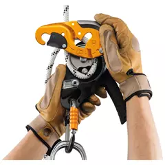 Petzl ID S ereszkedő és biztosító eszköz, 10 - 11,5 mm.