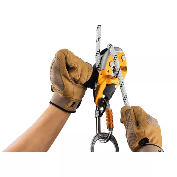 Petzl ID S ereszkedő és biztosító eszköz, 10 - 11,5 mm.