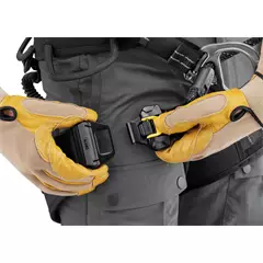 Petzl Sequoia famászó beülő, méret 1, derék 70–93 cm, comb 47–62 cm.