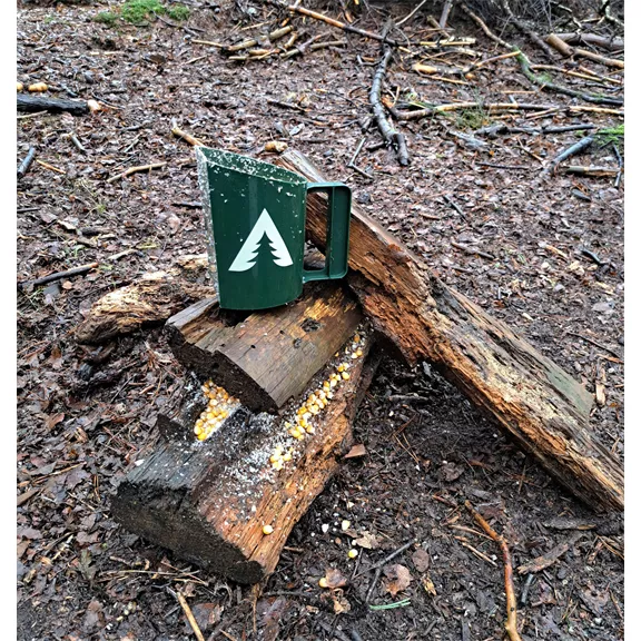 Takarmánymérő pohár