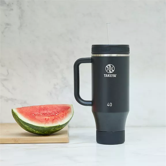 Takeya Standard Straw Tumbler termobögre, 1,2 l, onyx.