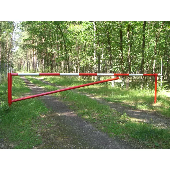 Útlezáró sorompó WSP III háromszög záras, 3,5 m hosszú, piros-fehér színűre festve Útlezáró sorompó WSP III háromszög záras, 3,5 m hosszú, piros-fehér színűre festve